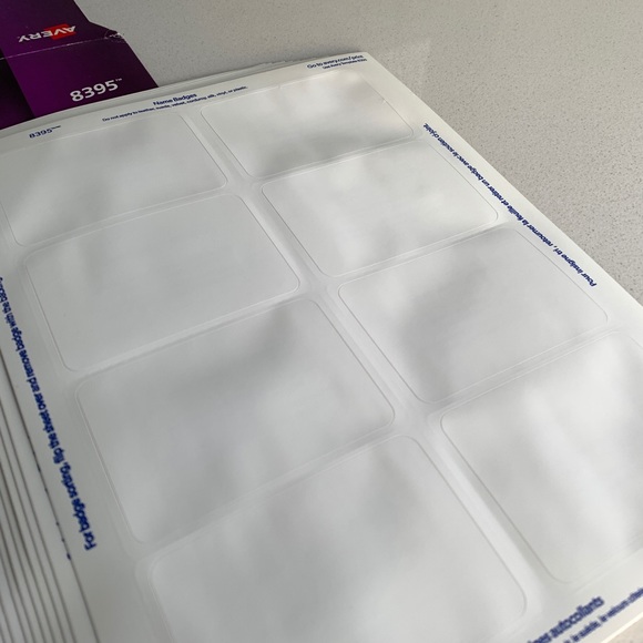 *Open Package* Avery 8395 Printable Adhesive Conference Name Badges / Name Tags - Picture 3 of 5